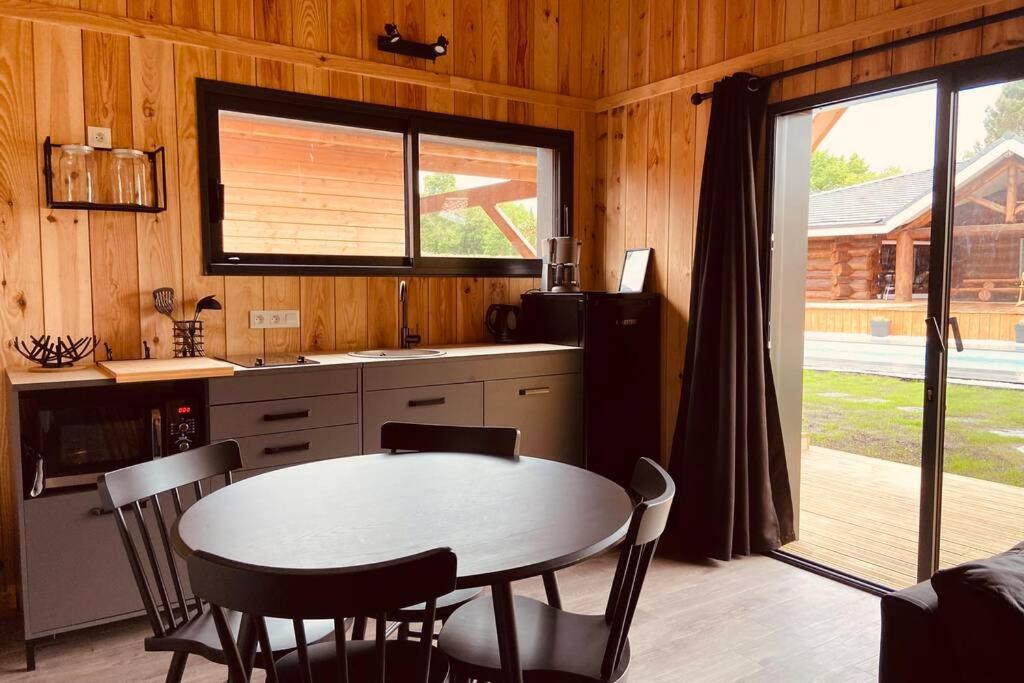 Chalet Montana - Au Cottage Du Medoc - Proche De Bordeaux Saint-Aubin-de-Médoc المظهر الخارجي الصورة